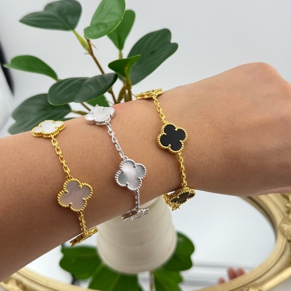 Lucky Alhambra Clover Bracelet – Silver Tone with Logo - Picture 6 of 8